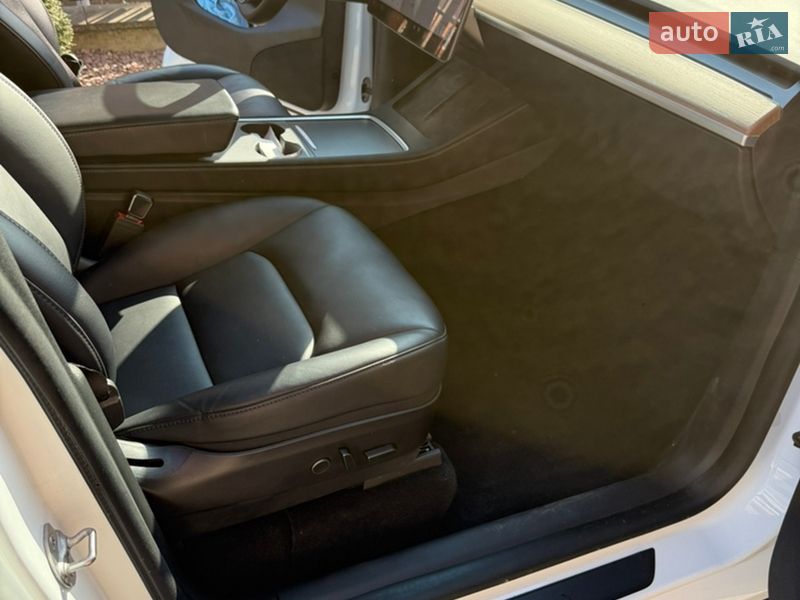 Внедорожник / Кроссовер Tesla Model Y 2021 в Владимирце