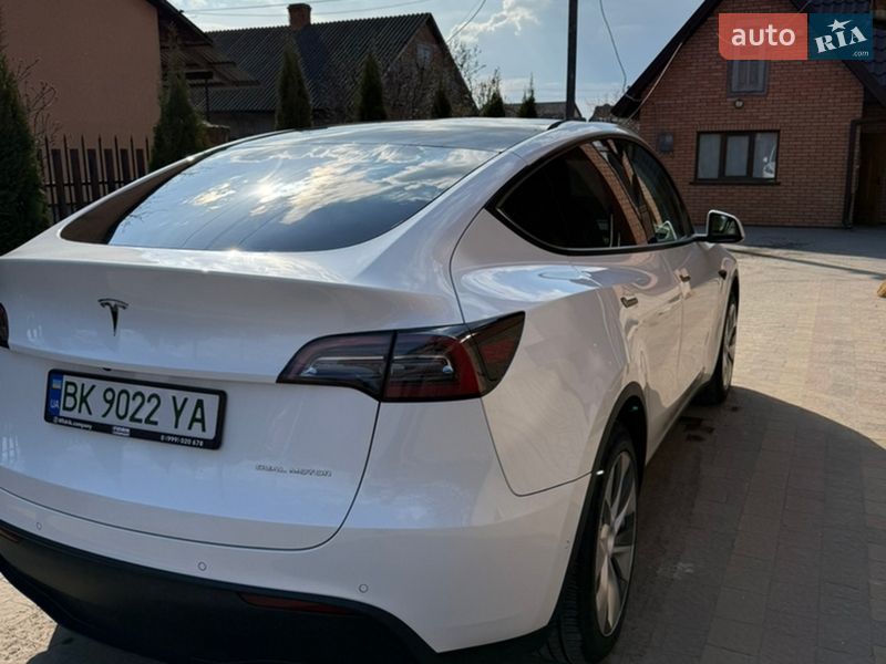 Внедорожник / Кроссовер Tesla Model Y 2021 в Владимирце