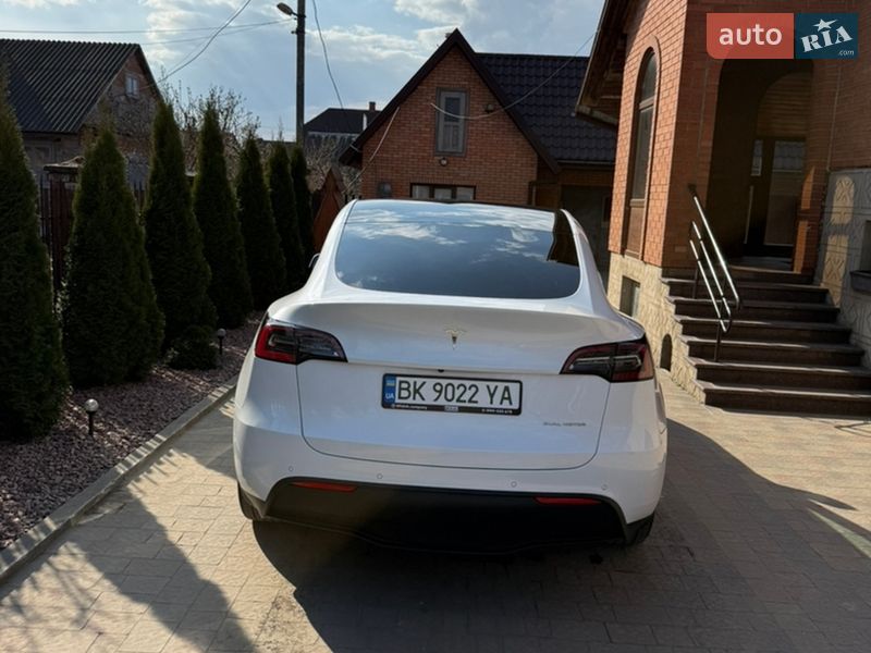 Внедорожник / Кроссовер Tesla Model Y 2021 в Владимирце
