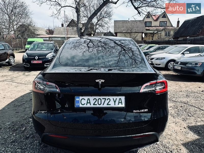 Позашляховик / Кросовер Tesla Model Y 2023 в Смілі