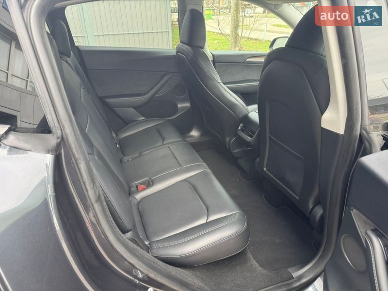 Внедорожник / Кроссовер Tesla Model Y 2024 в Никополе