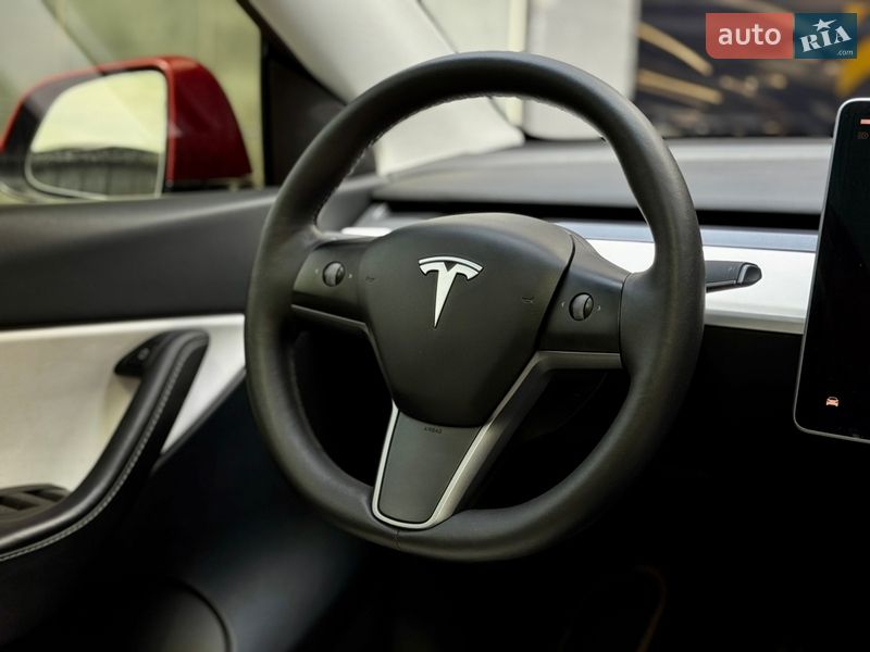 Позашляховик / Кросовер Tesla Model Y 2022 в Харкові фото 23 Позашляховик / Кросовер Tesla Model Y 2022 в Харкові