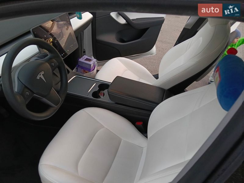 Внедорожник / Кроссовер Tesla Model Y 2021 в Харькове