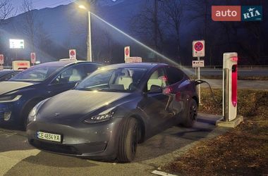 Внедорожник / Кроссовер Tesla Model Y 2020 в Черновцах