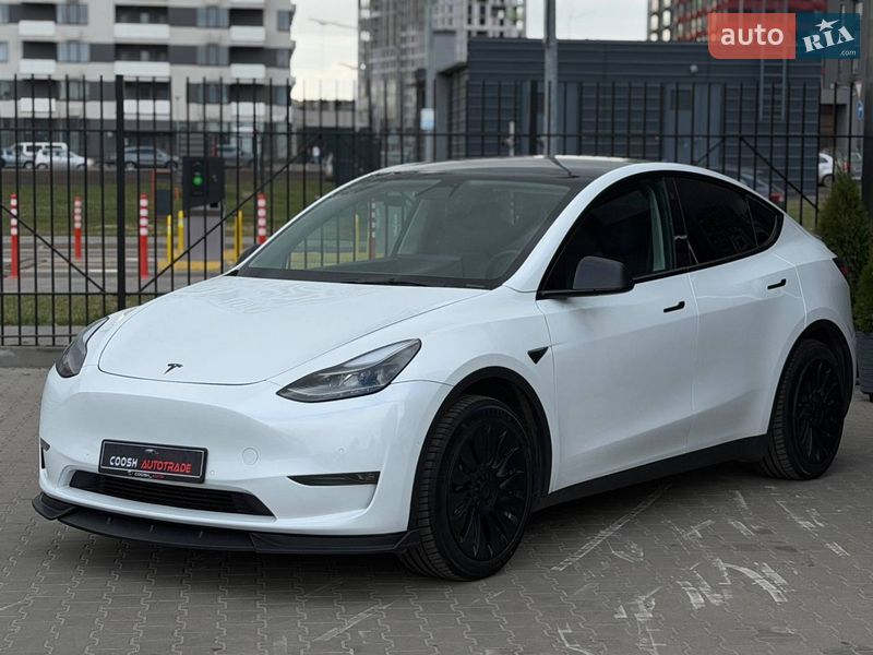 Позашляховик / Кросовер Tesla Model Y 2022 в Києві фото 3 Позашляховик / Кросовер Tesla Model Y 2022 в Києві