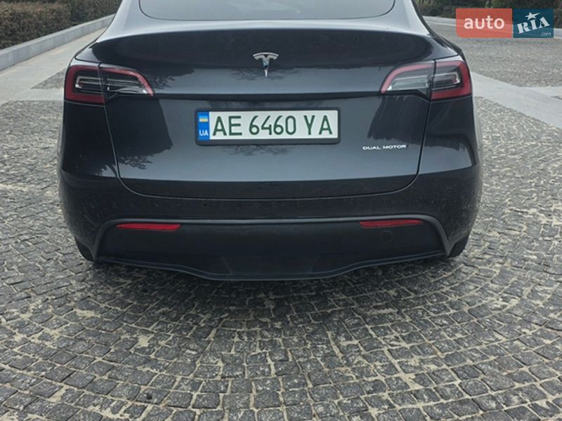 Позашляховик / Кросовер Tesla Model Y 2024 в Дніпрі
