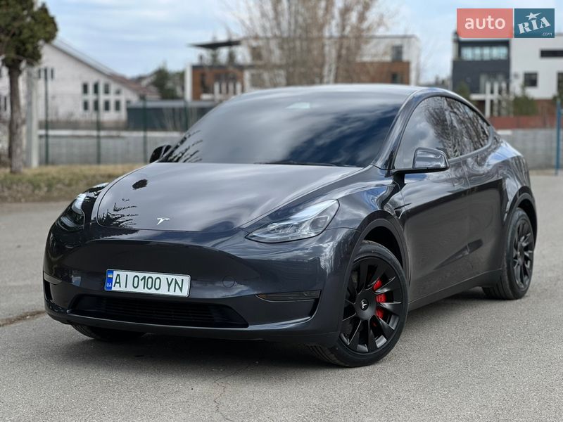 Позашляховик / Кросовер Tesla Model Y 2024 в Києві