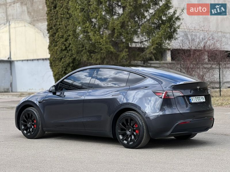 Позашляховик / Кросовер Tesla Model Y 2024 в Києві