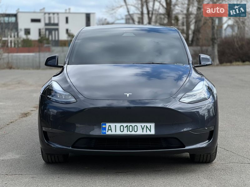 Позашляховик / Кросовер Tesla Model Y 2024 в Києві
