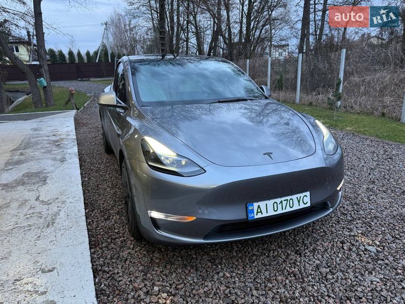 Внедорожник / Кроссовер Tesla Model Y 2024 в Киеве
