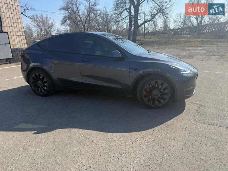 Tesla Model Y 2022 Tesla Model Y 2022