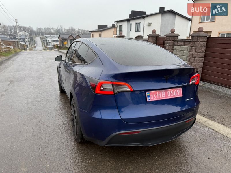 Внедорожник / Кроссовер Tesla Model Y 2021 в Ровно