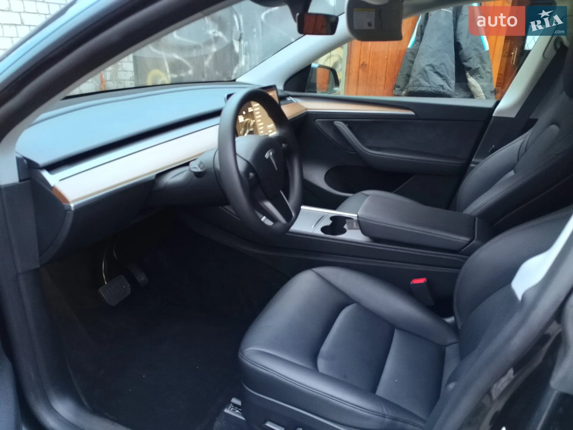 2024 Tesla Model Y - мініатюра 21