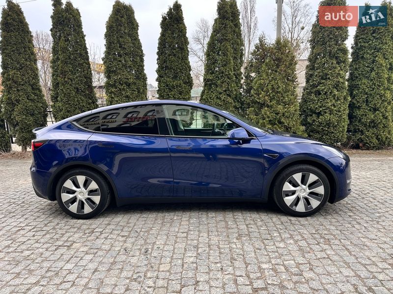 Внедорожник / Кроссовер Tesla Model Y 2022 в Киеве