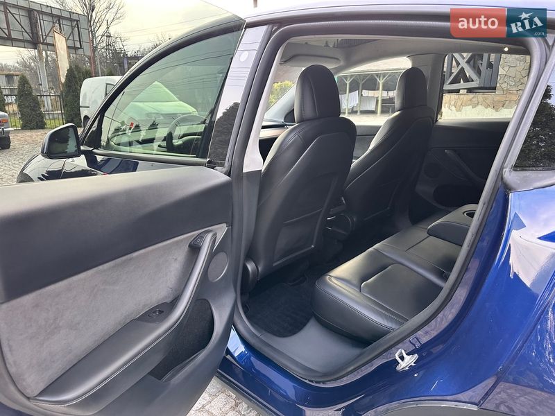 Внедорожник / Кроссовер Tesla Model Y 2022 в Киеве