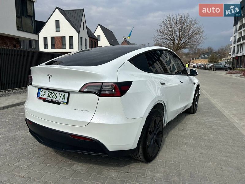 Позашляховик / Кросовер Tesla Model Y 2024 в Умані фото 10 Позашляховик / Кросовер Tesla Model Y 2024 в Умані
