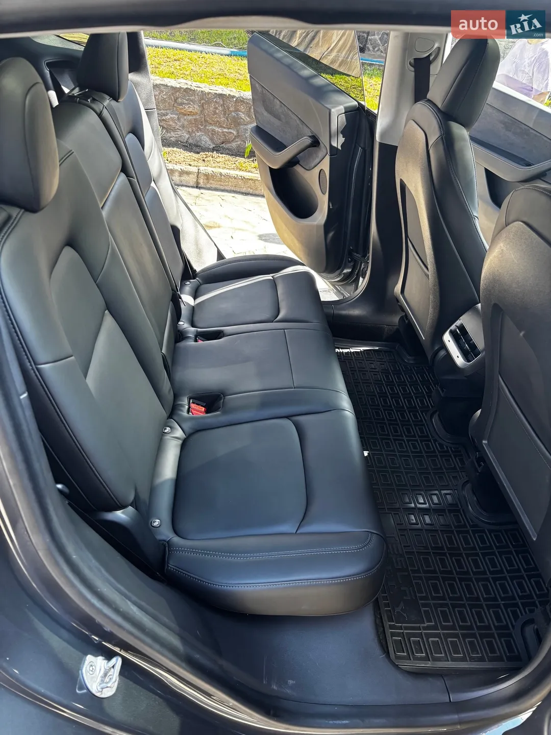 2021 Tesla Model Y - мініатюра 14