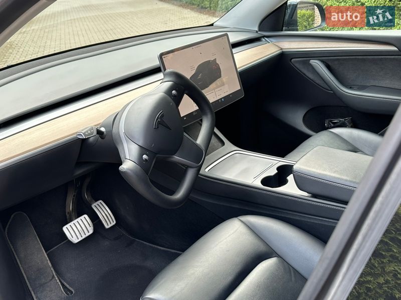 Позашляховик / Кросовер Tesla Model Y 2023 в Києві