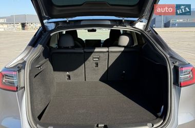 Позашляховик / Кросовер Tesla Model Y 2024 в Дніпрі