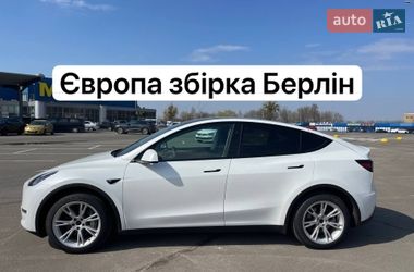 Внедорожник / Кроссовер Tesla Model Y 2024 в Киеве