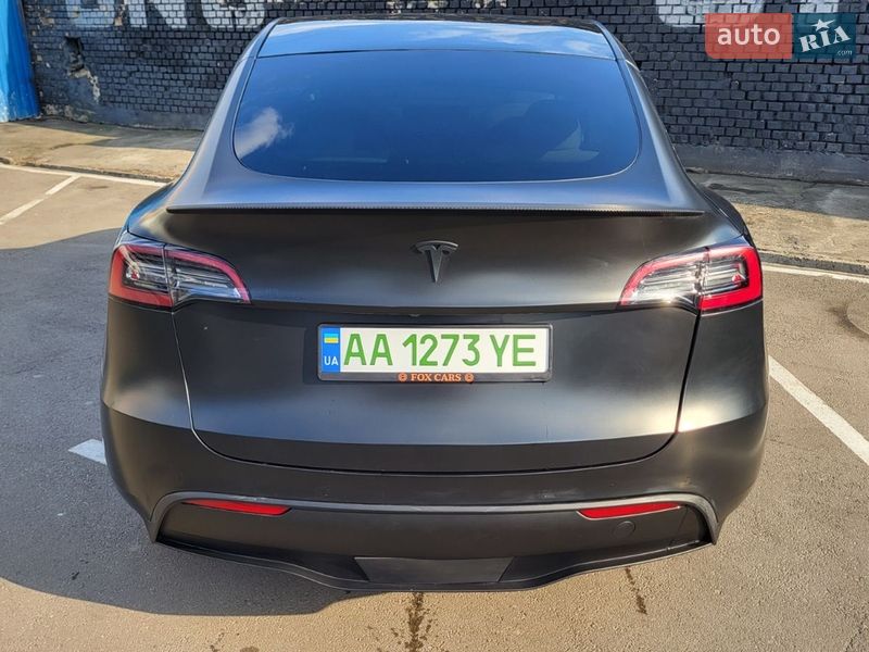 Позашляховик / Кросовер Tesla Model Y 2022 в Києві