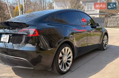 Внедорожник / Кроссовер Tesla Model Y 2020 в Киеве