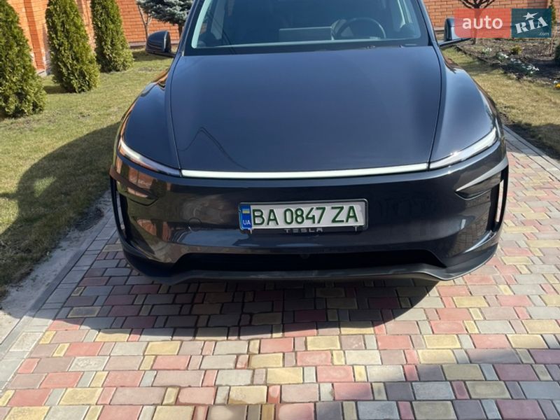 Внедорожник / Кроссовер Tesla Model Y 2025 в Кропивницком