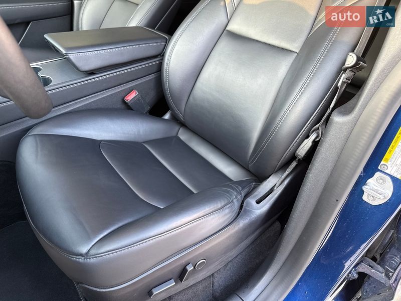 Позашляховик / Кросовер Tesla Model Y 2021 в Львові