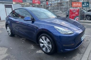 Внедорожник / Кроссовер Tesla Model Y 2023 в Киеве