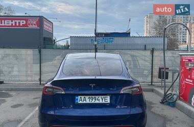 Внедорожник / Кроссовер Tesla Model Y 2023 в Киеве