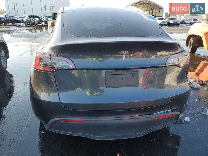 Позашляховик / Кросовер Tesla Model Y 2024 в Запоріжжі фото 12 Позашляховик / Кросовер Tesla Model Y 2024 в Запоріжжі