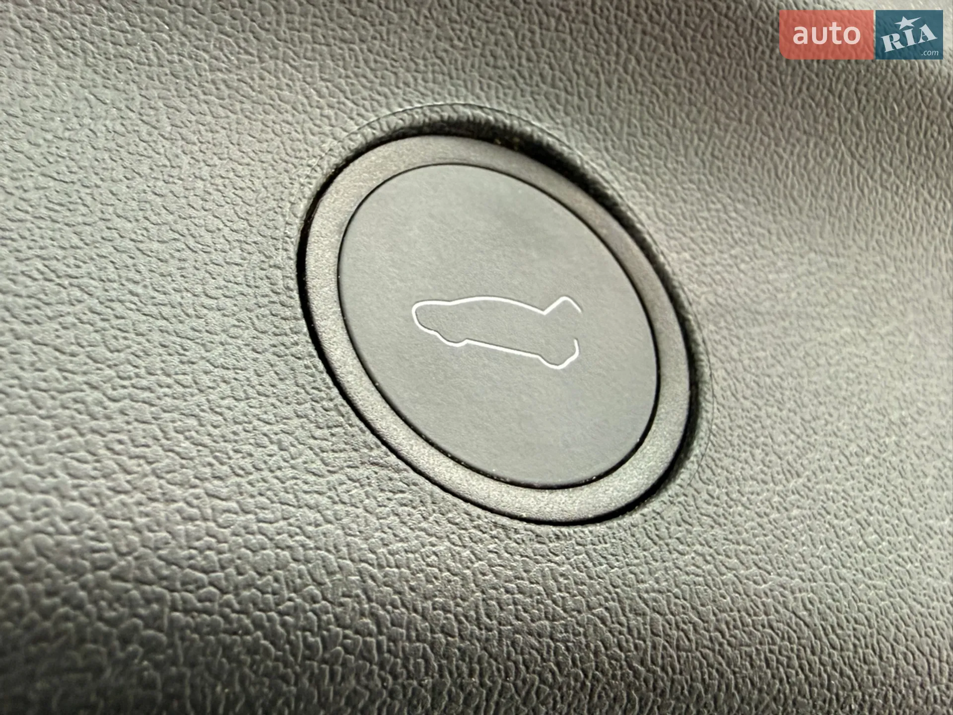2024 Tesla Model Y - мініатюра 44