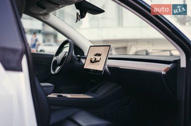 Внедорожник / Кроссовер Tesla Model Y 2022 в Черноморске
