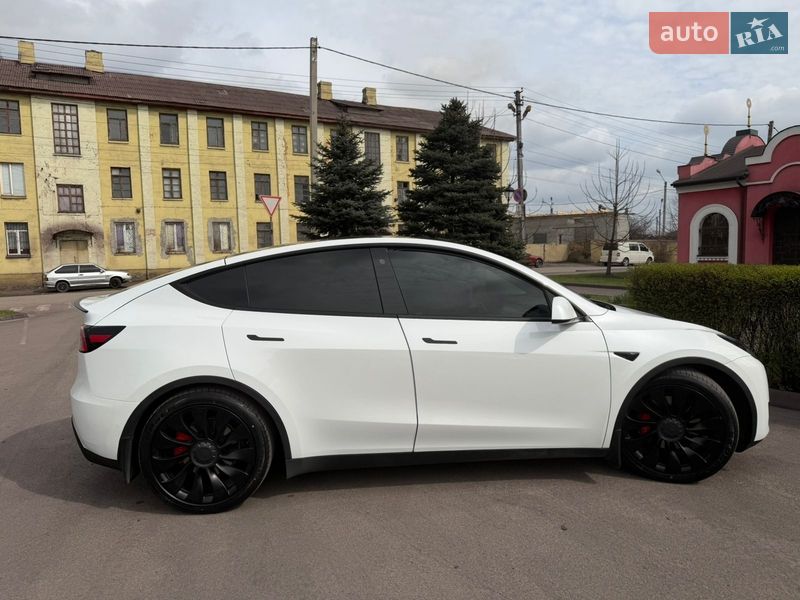 Внедорожник / Кроссовер Tesla Model Y 2022 в Каменском