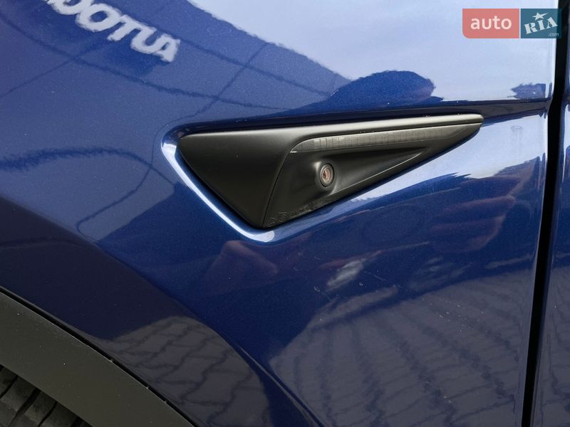Внедорожник / Кроссовер Tesla Model Y 2020 в Одессе