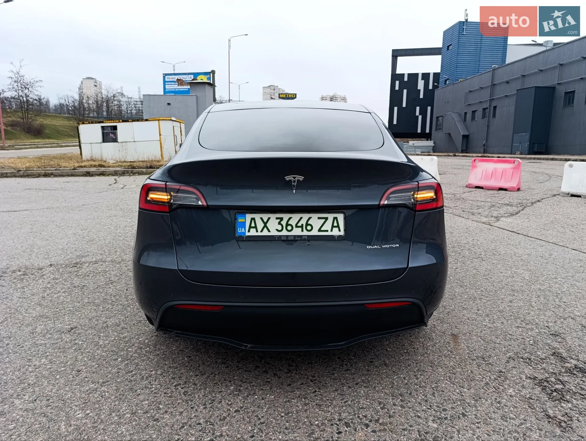 2020 Tesla Model Y - мініатюра 9