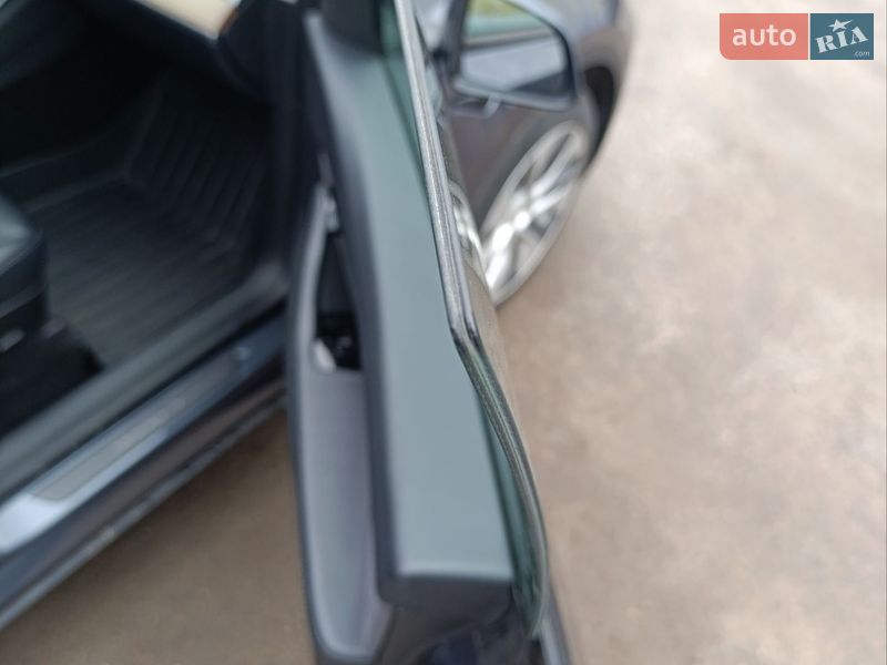 Позашляховик / Кросовер Tesla Model Y 2020 в Харкові