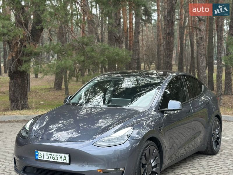 Позашляховик / Кросовер Tesla Model Y 2023 в Кременчуці фото 2 Позашляховик / Кросовер Tesla Model Y 2023 в Кременчуці
