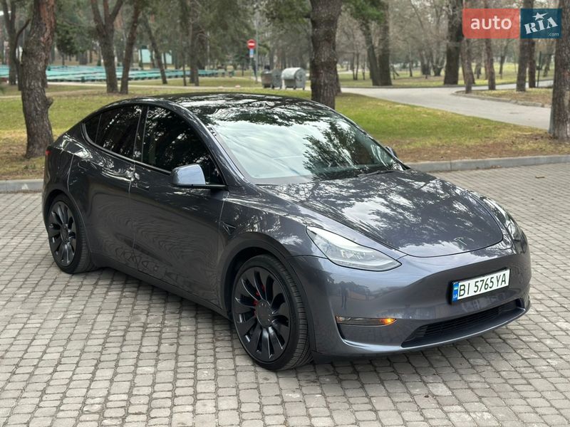 Позашляховик / Кросовер Tesla Model Y 2023 в Кременчуці фото 14 Позашляховик / Кросовер Tesla Model Y 2023 в Кременчуці