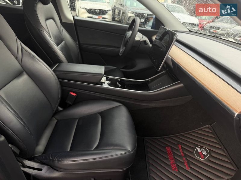 Позашляховик / Кросовер Tesla Model Y 2020 в Харкові