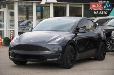 Позашляховик / Кросовер Tesla Model Y 2024 в Харкові