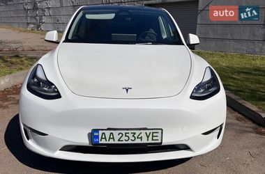 Позашляховик / Кросовер Tesla Model Y 2024 в Києві