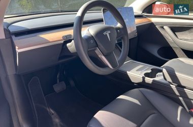 Позашляховик / Кросовер Tesla Model Y 2024 в Києві