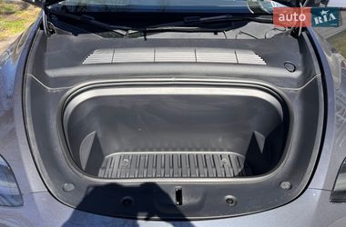 Внедорожник / Кроссовер Tesla Model Y 2024 в Киеве