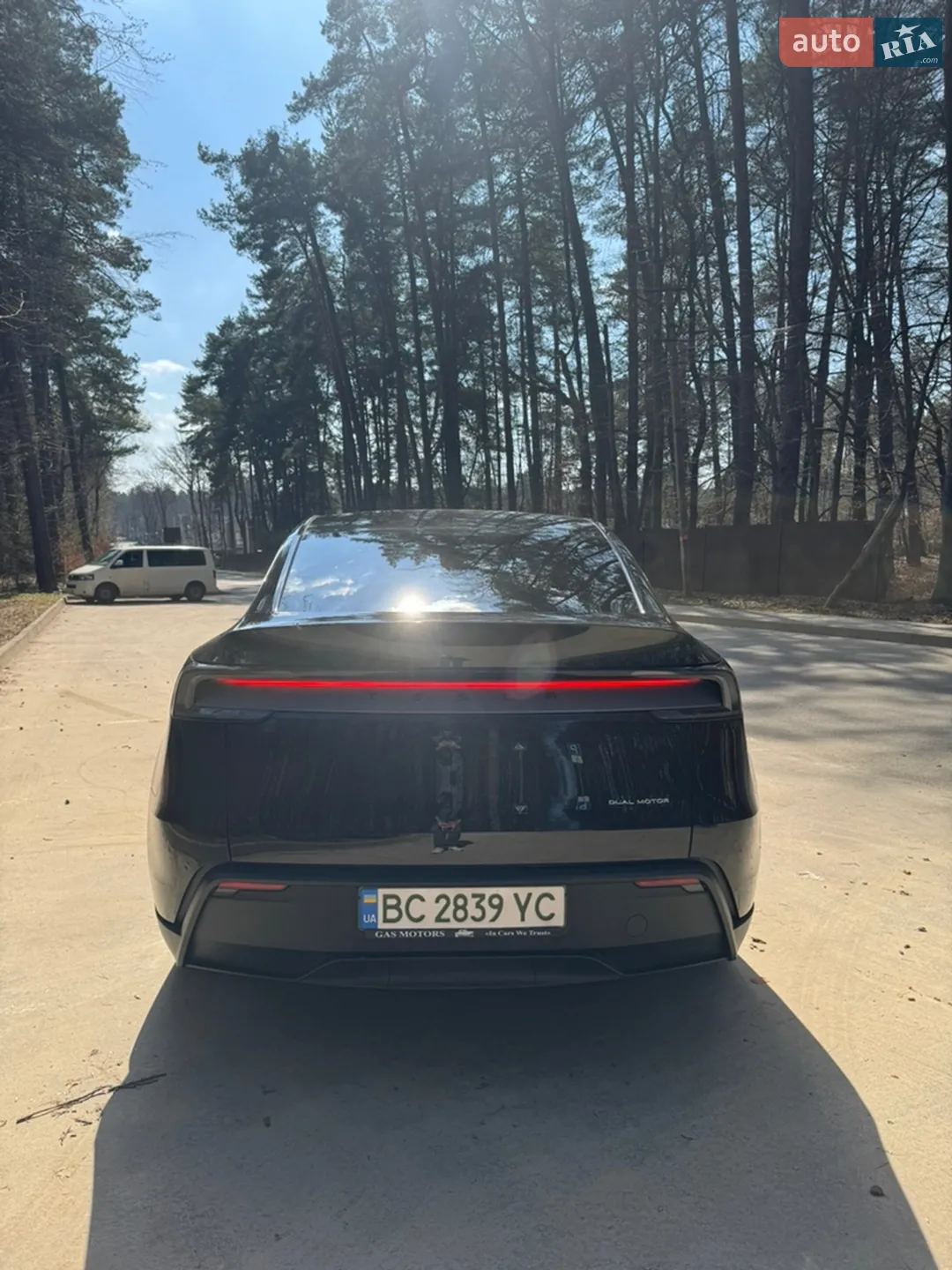 2025 Tesla Model Y - мініатюра 7