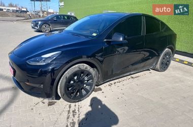 Внедорожник / Кроссовер Tesla Model Y 2023 в Киеве