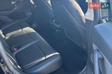 Позашляховик / Кросовер Tesla Model Y 2024 в Києві