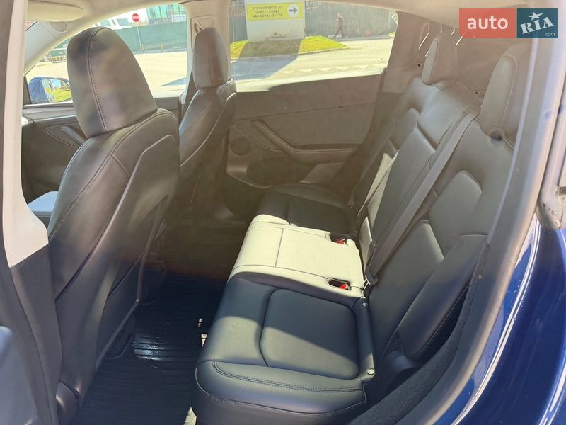 Позашляховик / Кросовер Tesla Model Y 2023 в Києві