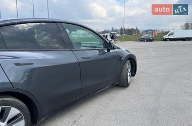 Внедорожник / Кроссовер Tesla Model Y 2021 в Львове