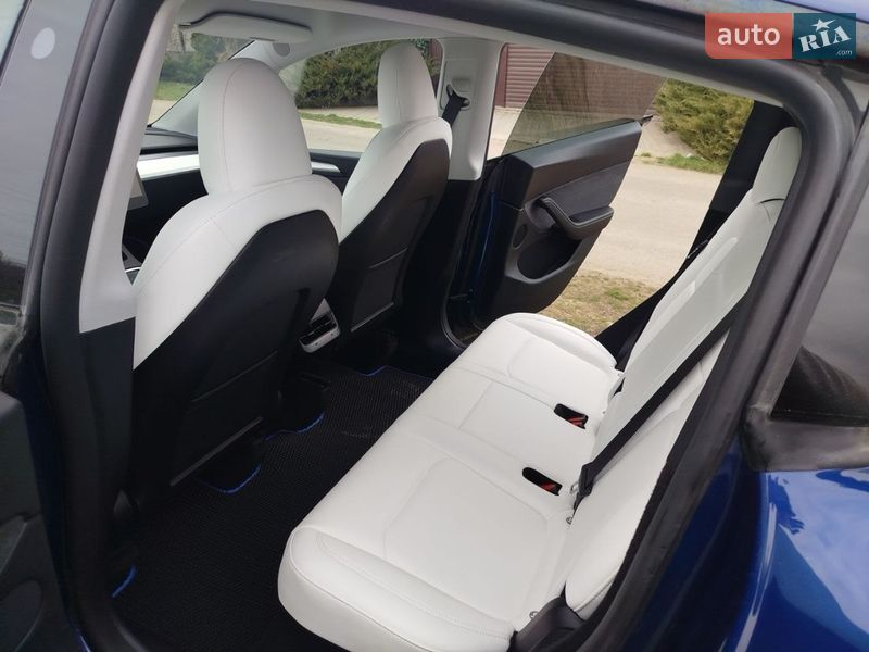 Внедорожник / Кроссовер Tesla Model Y 2024 в Одессе